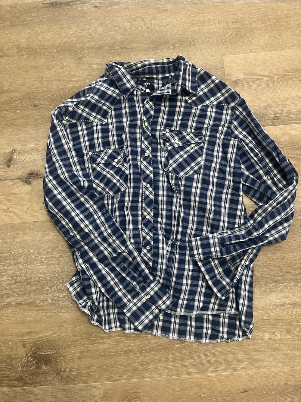 Men’s pearl snap wrangler short